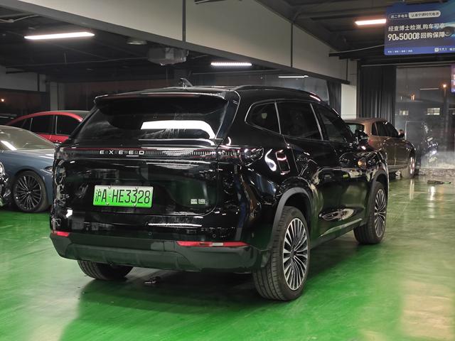 Exceed 2025 car image #12