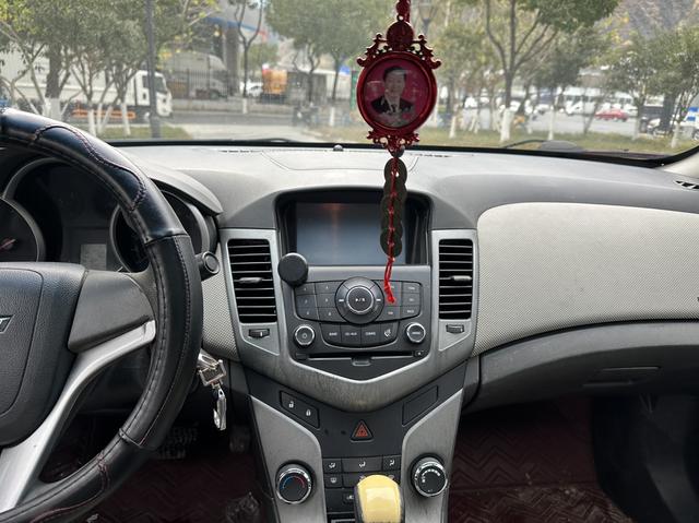 Chevrolet Cruze 2013 #12 Chevrolet Cruze 2013 immagine di auto #12