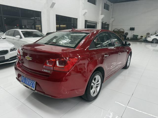 Chevrolet Cruze 2015 immagine di auto #12
