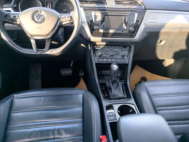 Volkswagen Touran 2017 immagine di auto #12