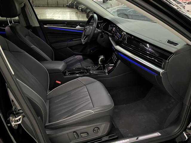 Volkswagen Passat 2021 immagine di auto #12