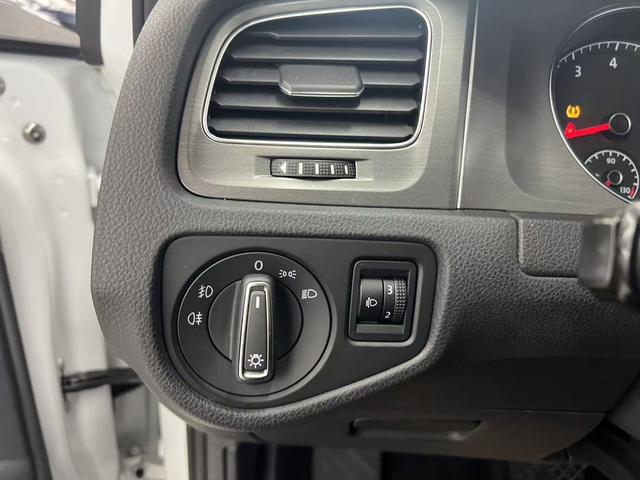 Volkswagen Golf 2016 car image #12