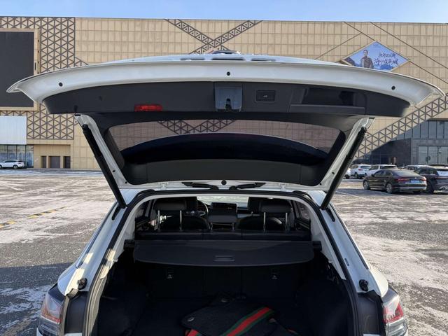 Volkswagen Tayron 2022 immagine di auto #12