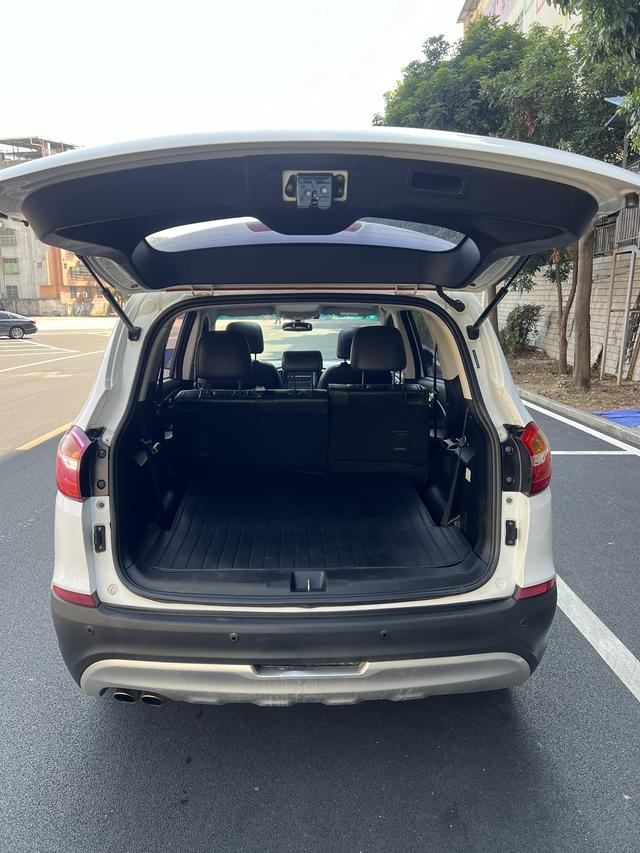 SWM X7 2016 imagem de carro #12