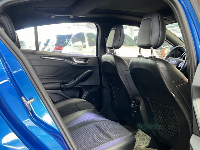 Ford Focus 2020 image de voiture #12