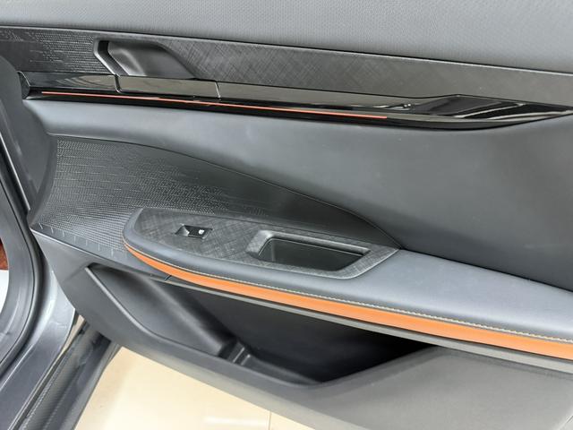 Changan UNI-V 2023 #12 Changan UNI-V 2023 immagine di auto #12