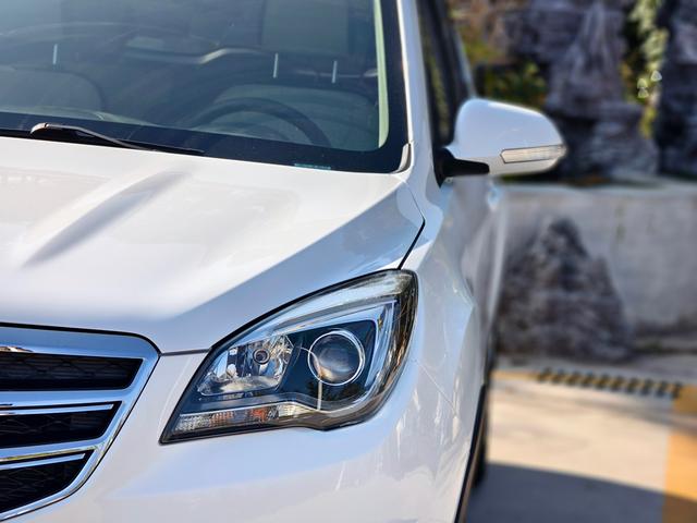 Changan CS35 2017 car image #12