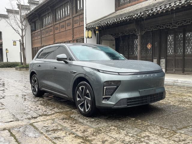 Exceed Stellar Era ET 2024 car image #12