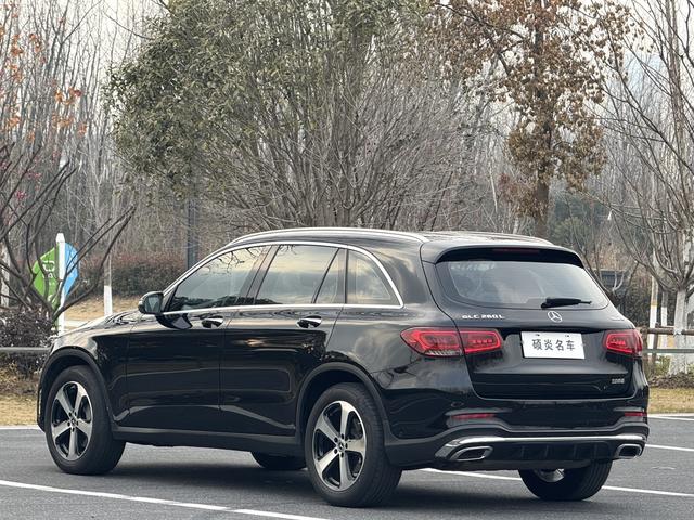 Mercedes-Benz GLC Class 2022 car image #12