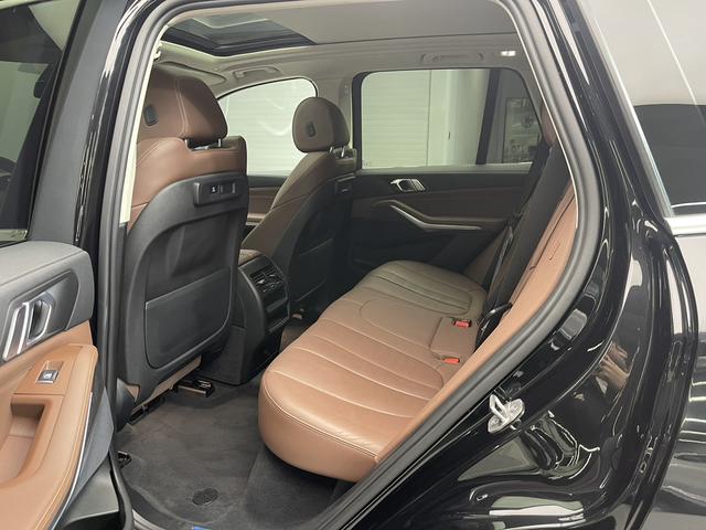 BMW X5 (Imported) 2021 car image #12