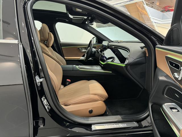 Mercedes-Benz E Class New Energy 2024 car image #12