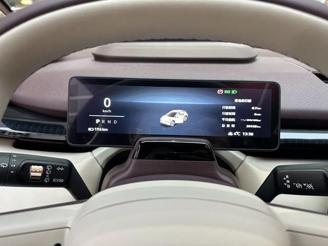 极氪 极氪X 2023 汽车图片 #12