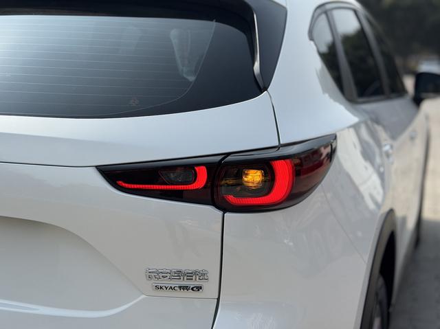 Mazda CX-5 2023 car image #12