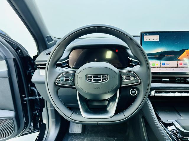 GEELY Preface 2026 #12 GEELY Preface 2026 car image #12