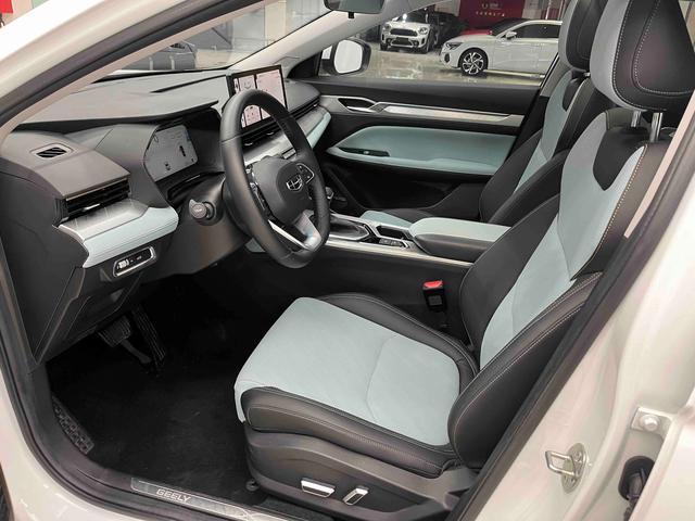 GEELY Emgrand L 2022 صورة سيارة #12