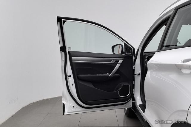 GEELY Coolray 2020 car image #12