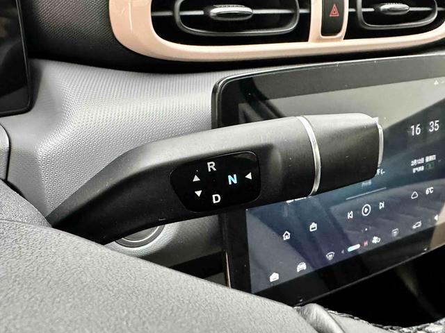 零跑汽车 零跑T03 2022 汽车图片 #12