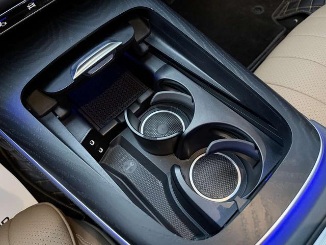 Mercedes-Benz E Class 2024 car image #12