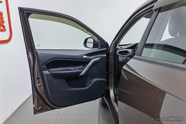 MG GS 2016 #12 MG GS 2016 car image #12