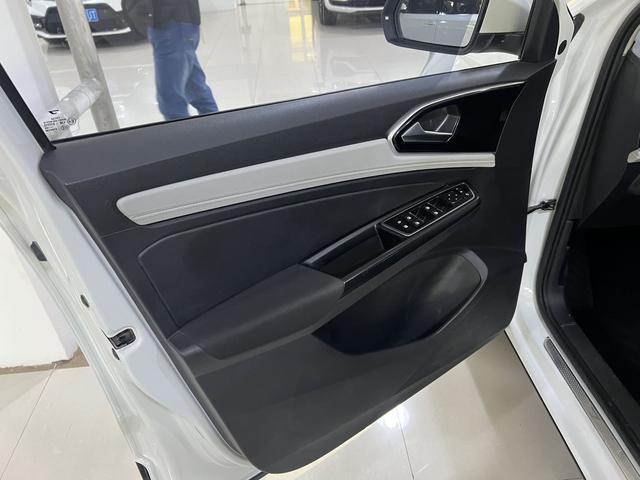 Jetta VS7 2023 car image #12