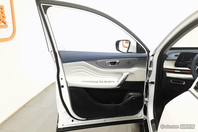 Exceed 2023 immagine di auto #12