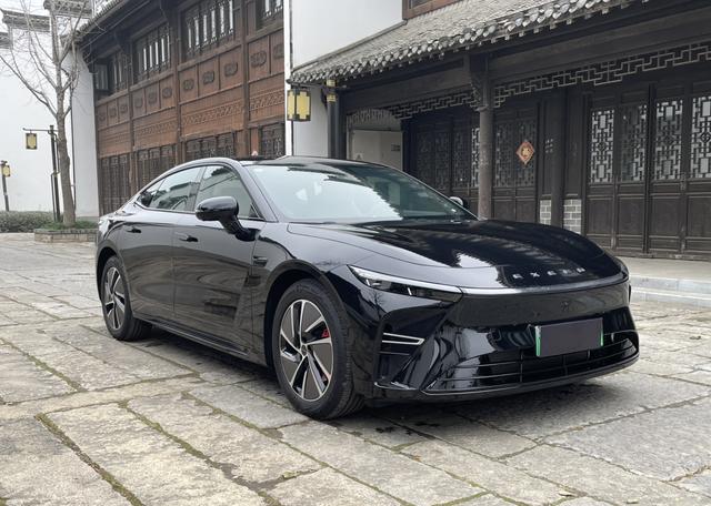 Exceed Stellar Era ES 2025 car image #12