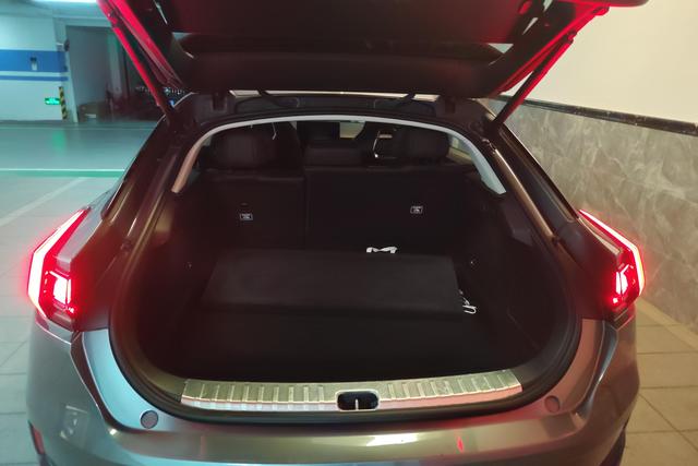 Zeekr 001 2024 immagine di auto #12