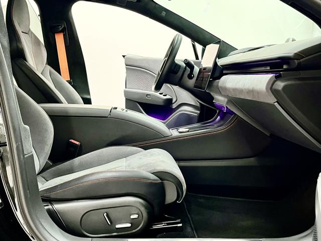 极氪 极氪007 2024 汽车图片 #12