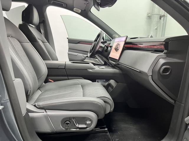 极氪 极氪7X 2024 汽车图片 #12