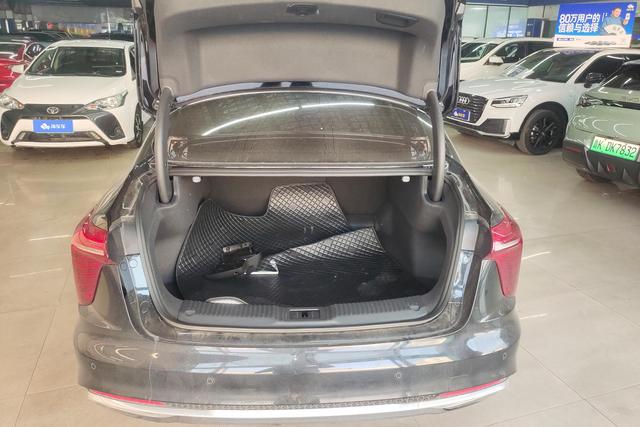 HongQi H5 2025 car image #12