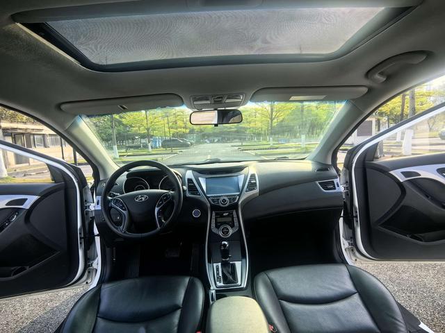 Hyundai Elantra MD 2015 immagine di auto #12