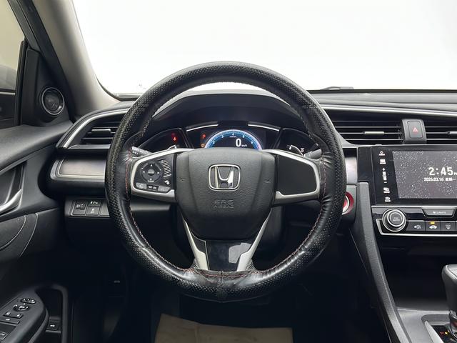 Honda Civic 2019 car image #12
