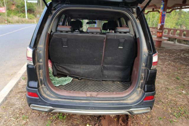 Forthing SX6 2017 car image #12