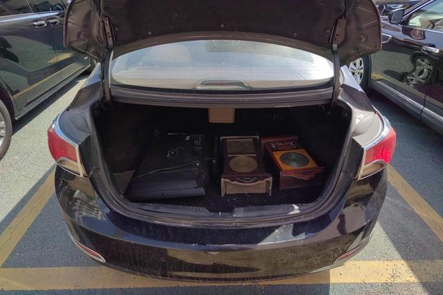 Hyundai Elantra MD 2012 immagine di auto #12