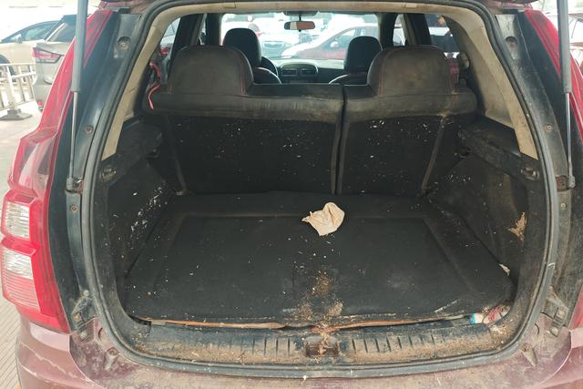 Forthing JOYEAR X5 2014 изображение автомобиля #12