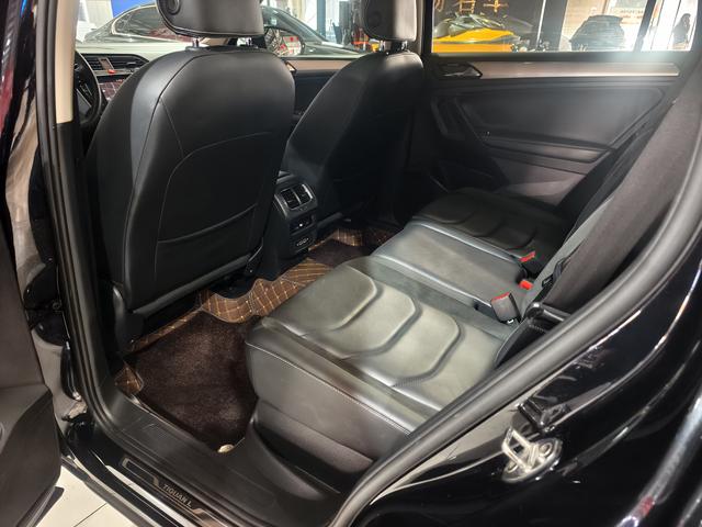 Volkswagen Tiguan L 2020 car image #12