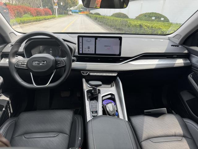 GEELY Preface 2023 image de voiture #12