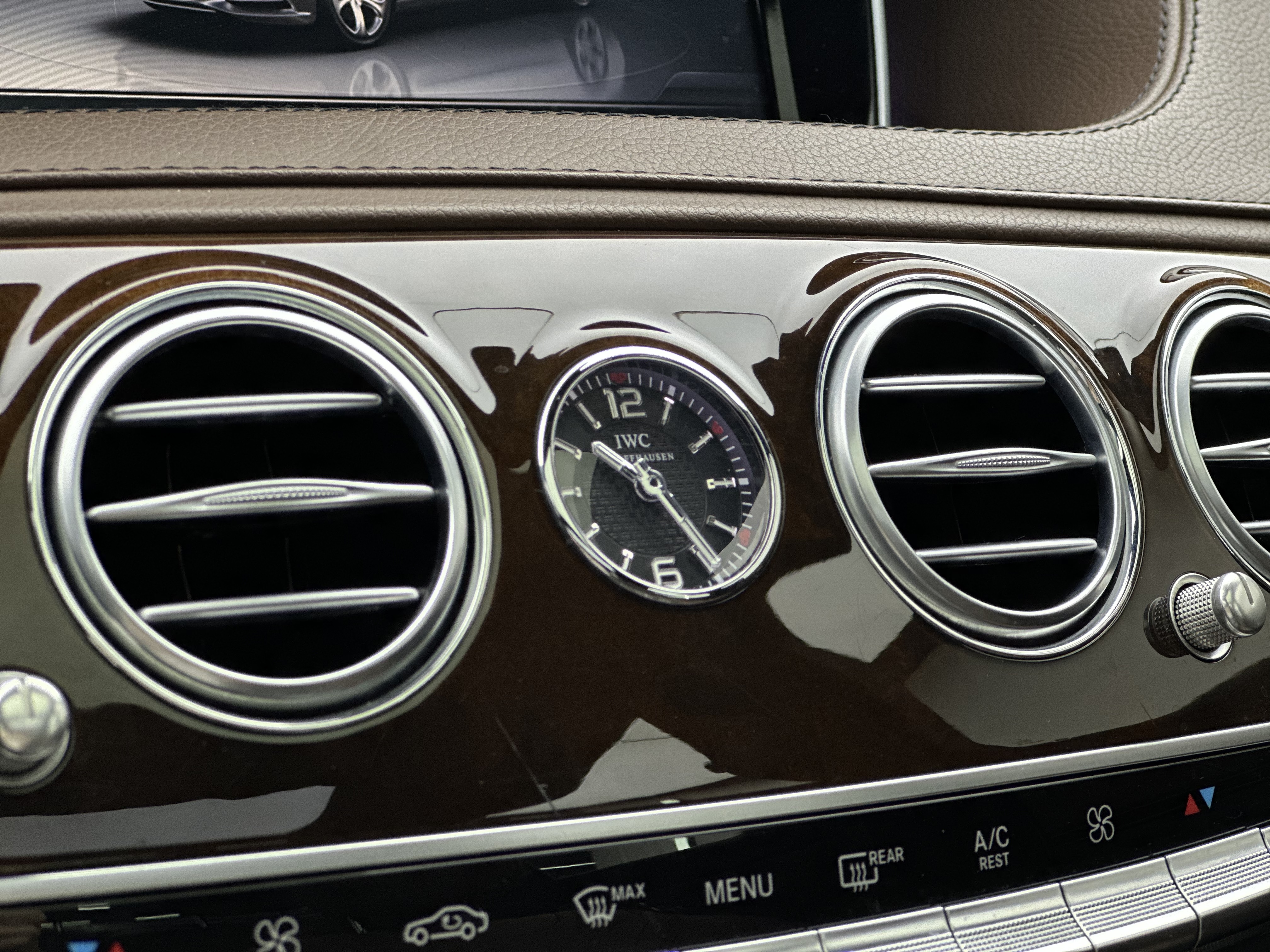 Mercedes-Benz Maybach S Class 2016 car image #12