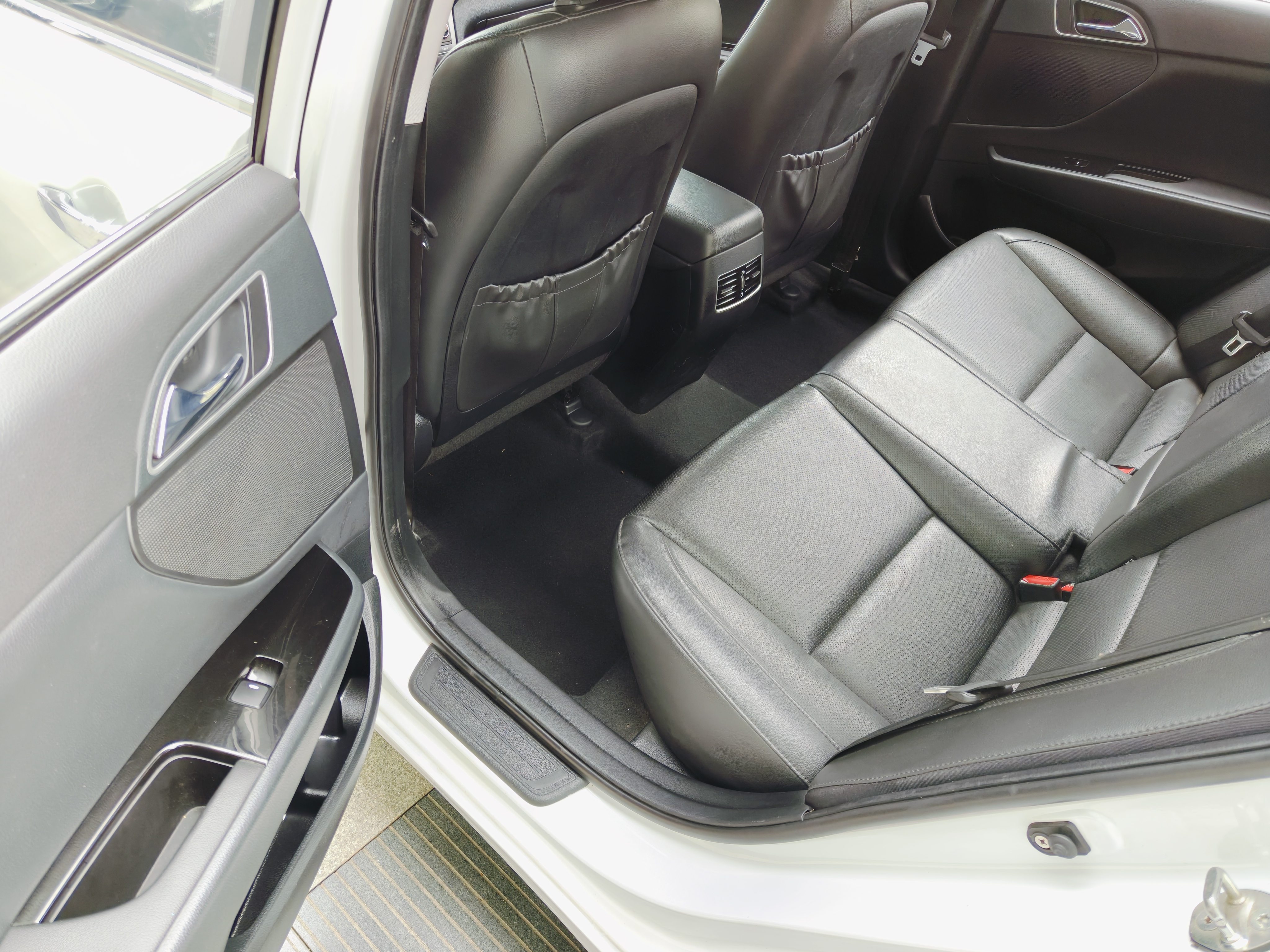 Hyundai Mistra 2016 car image #12