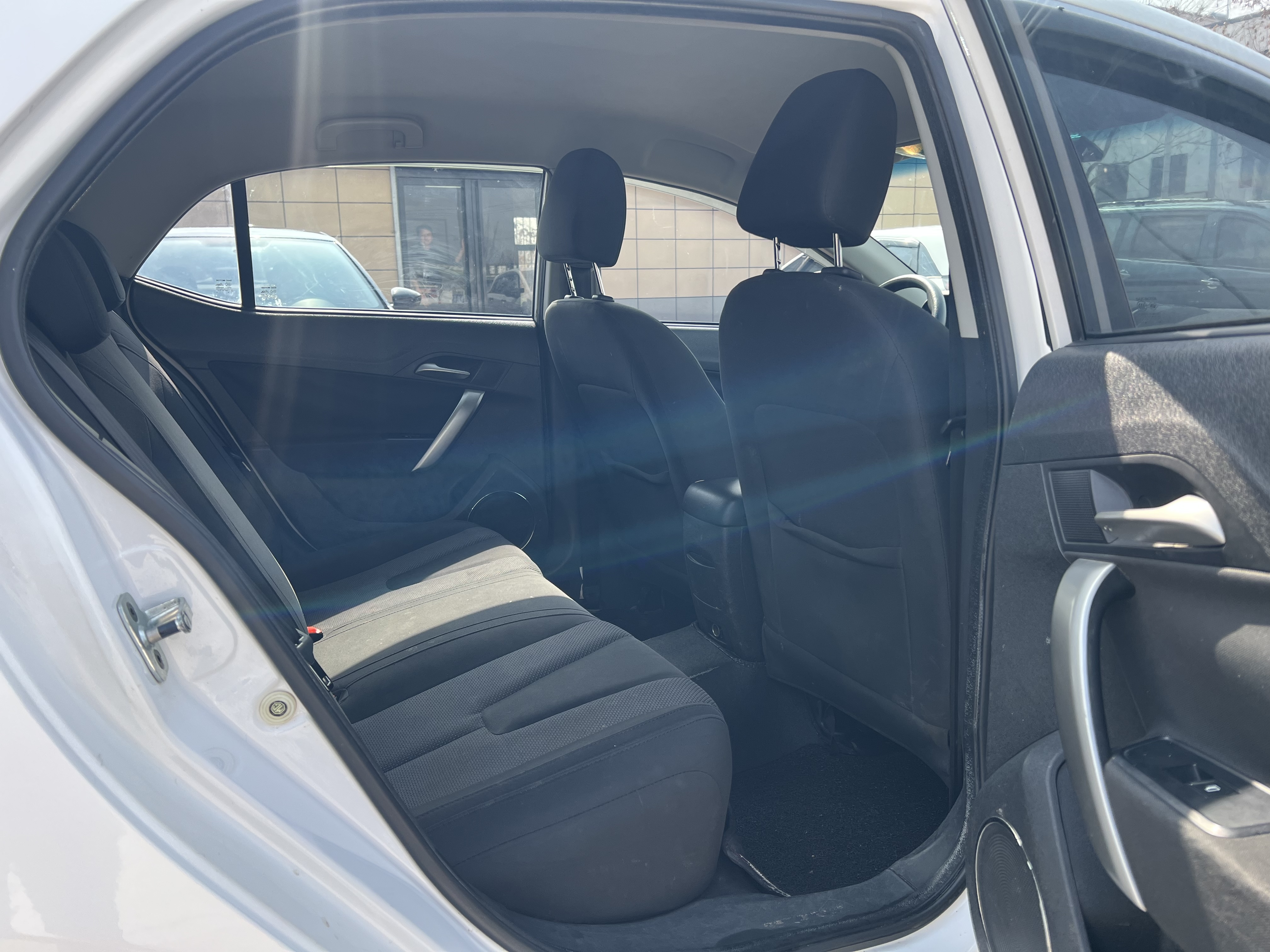5 2015 car image #12