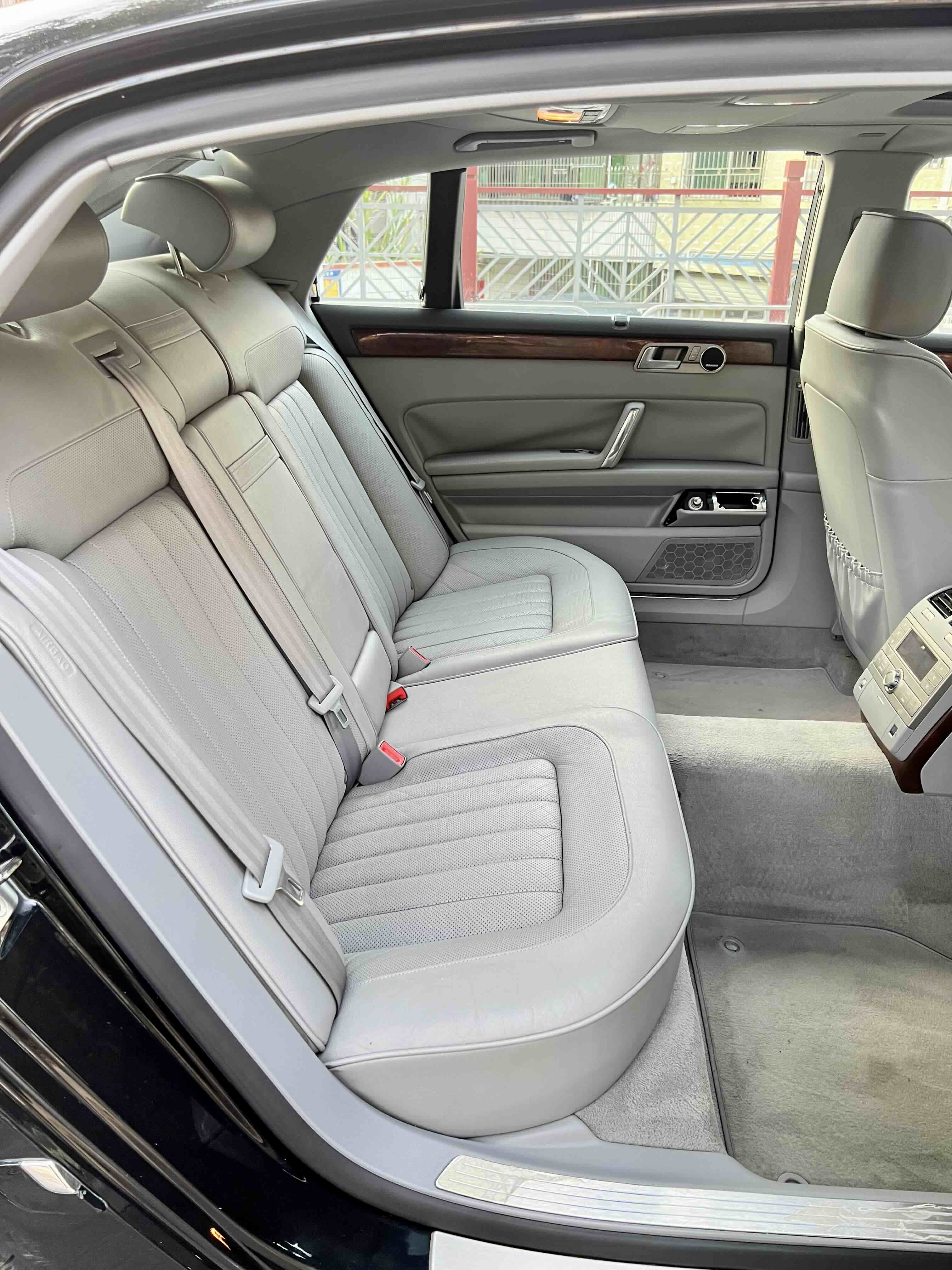 Volkswagen Pheaton 2015 immagine di auto #12