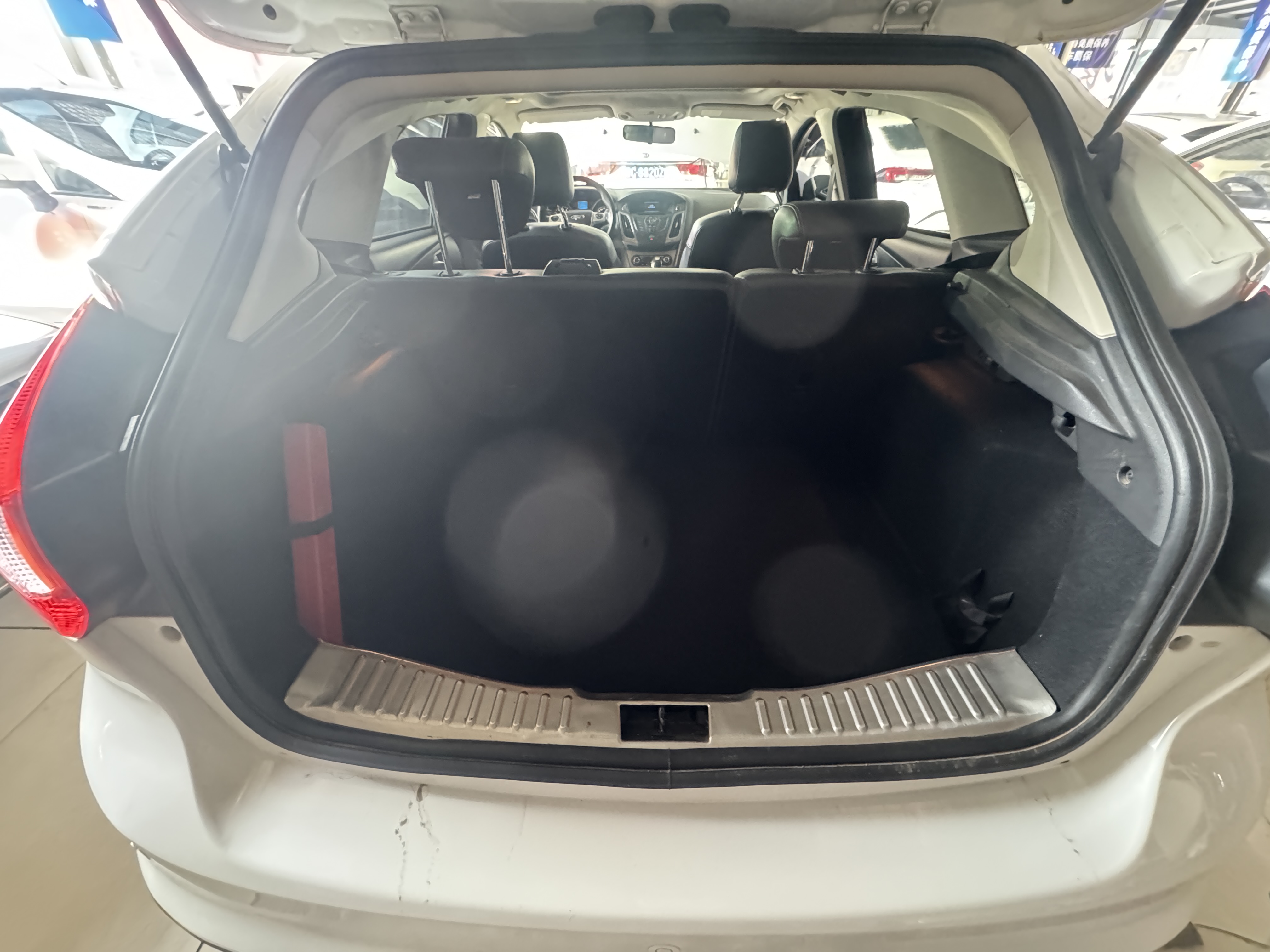 Ford Focus 2015 car image #12