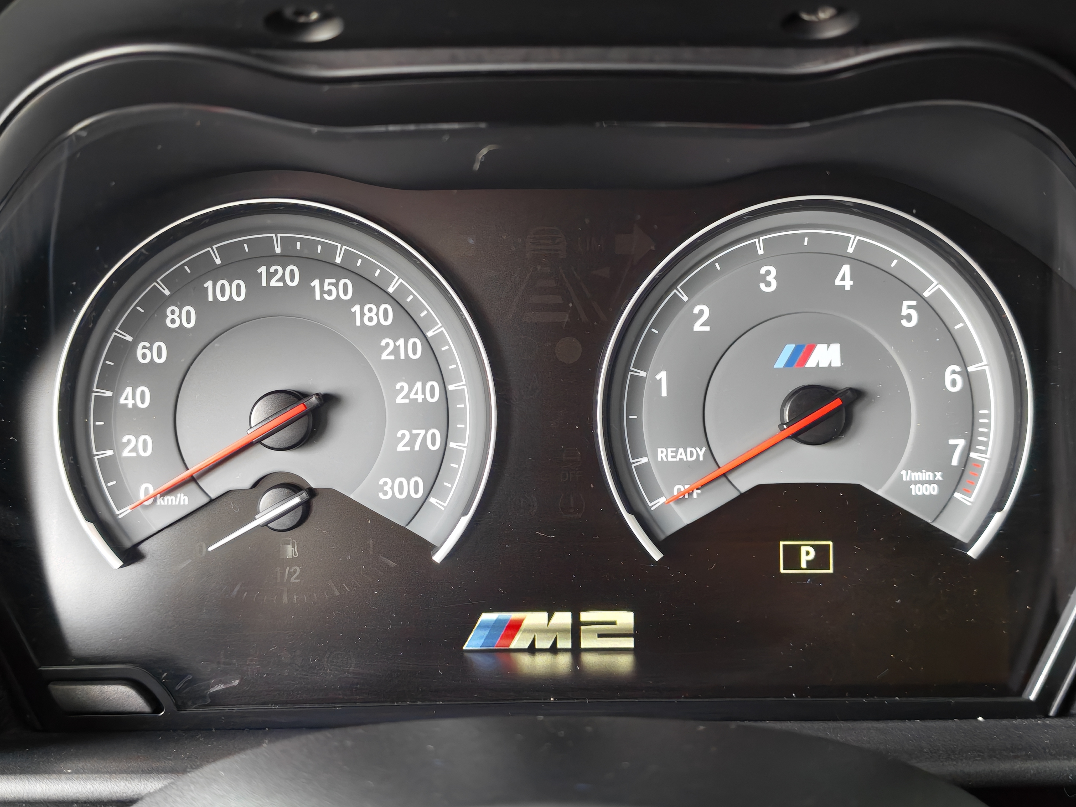 BMW M2 2017 car image #12