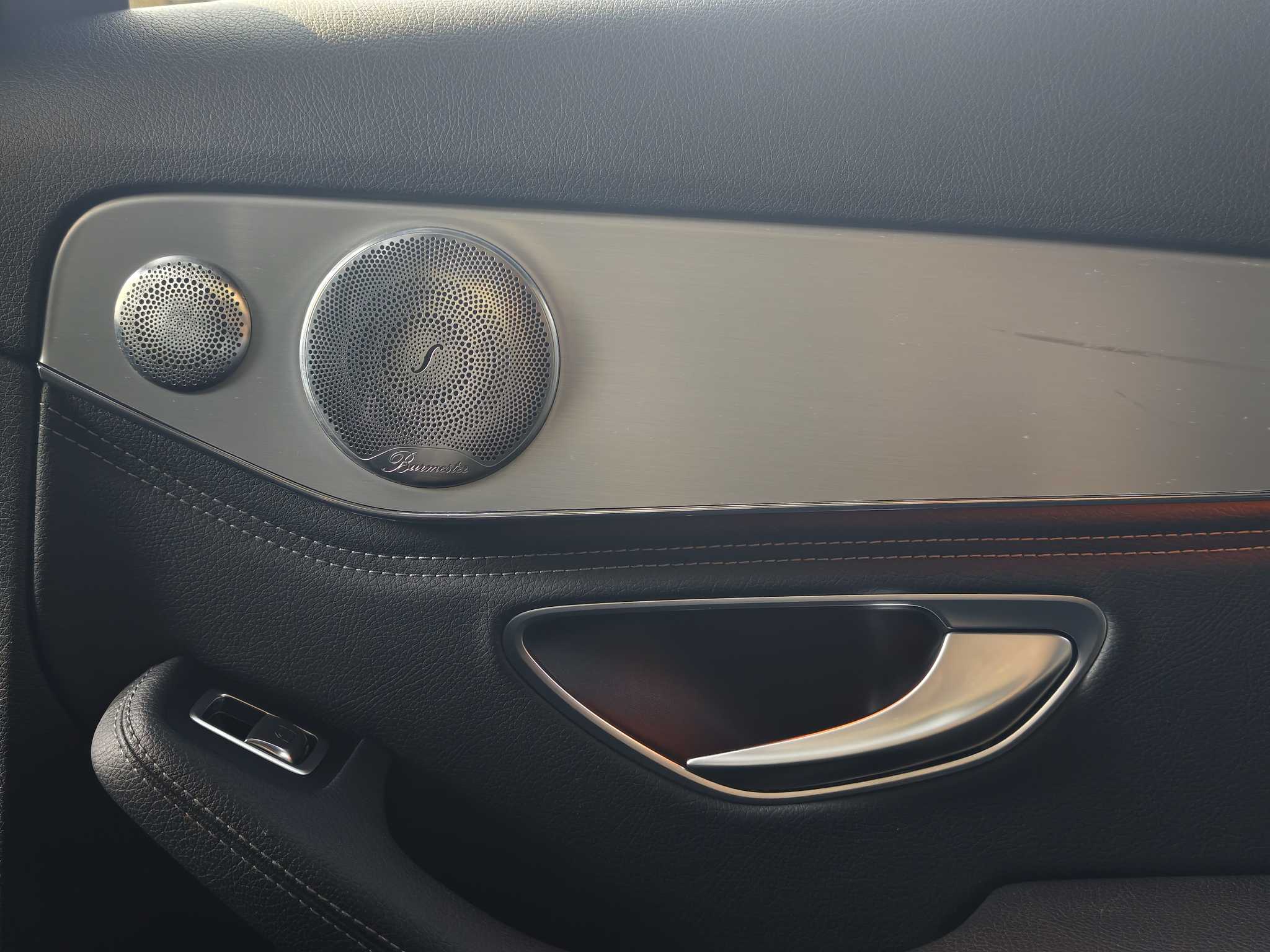 Mercedes-Benz C Class 2016 car image #12