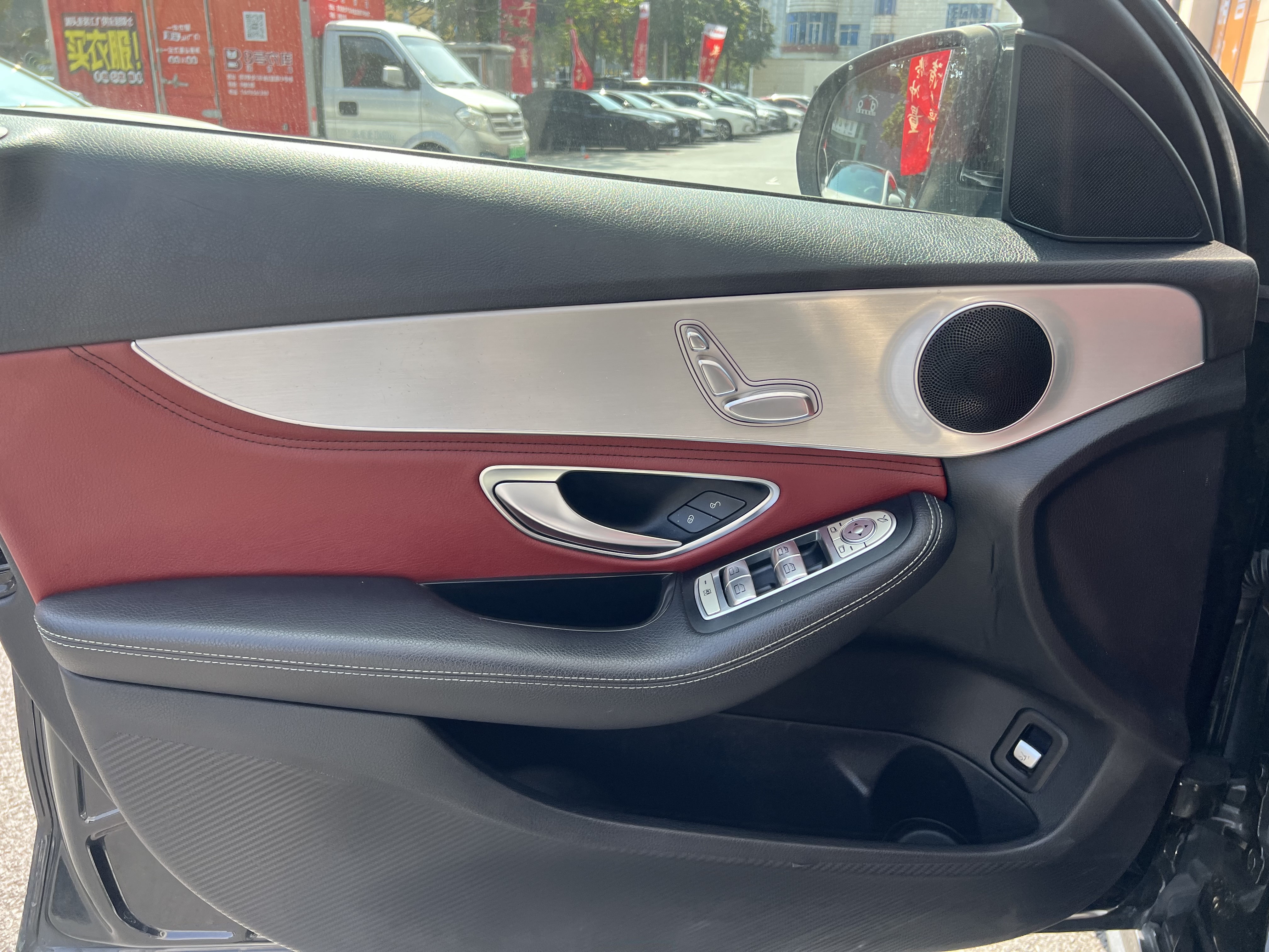 Mercedes-Benz C Class 2016 immagine di auto #12