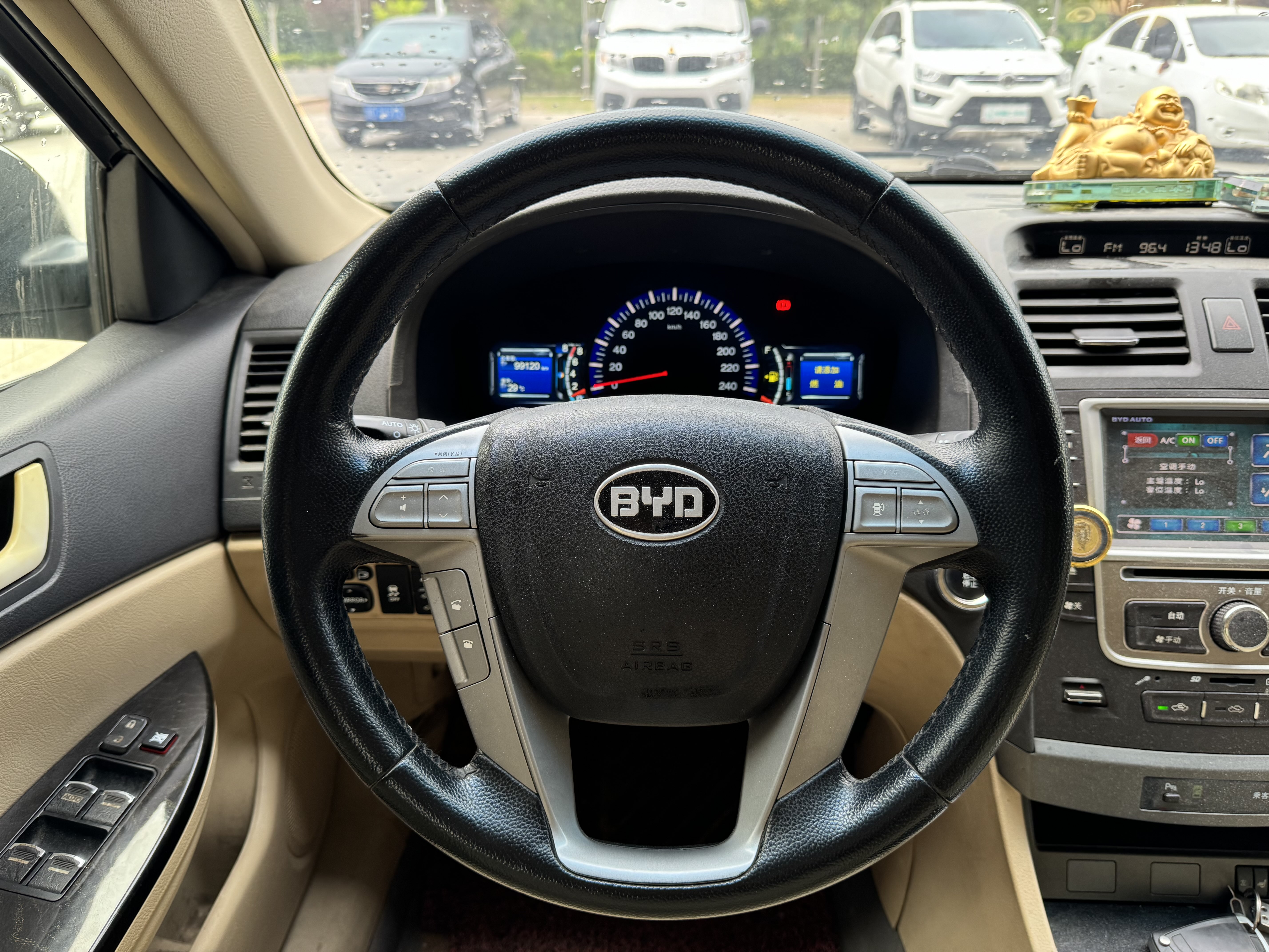 BYD G6 2015 #12 BYD G6 2015 car image #12