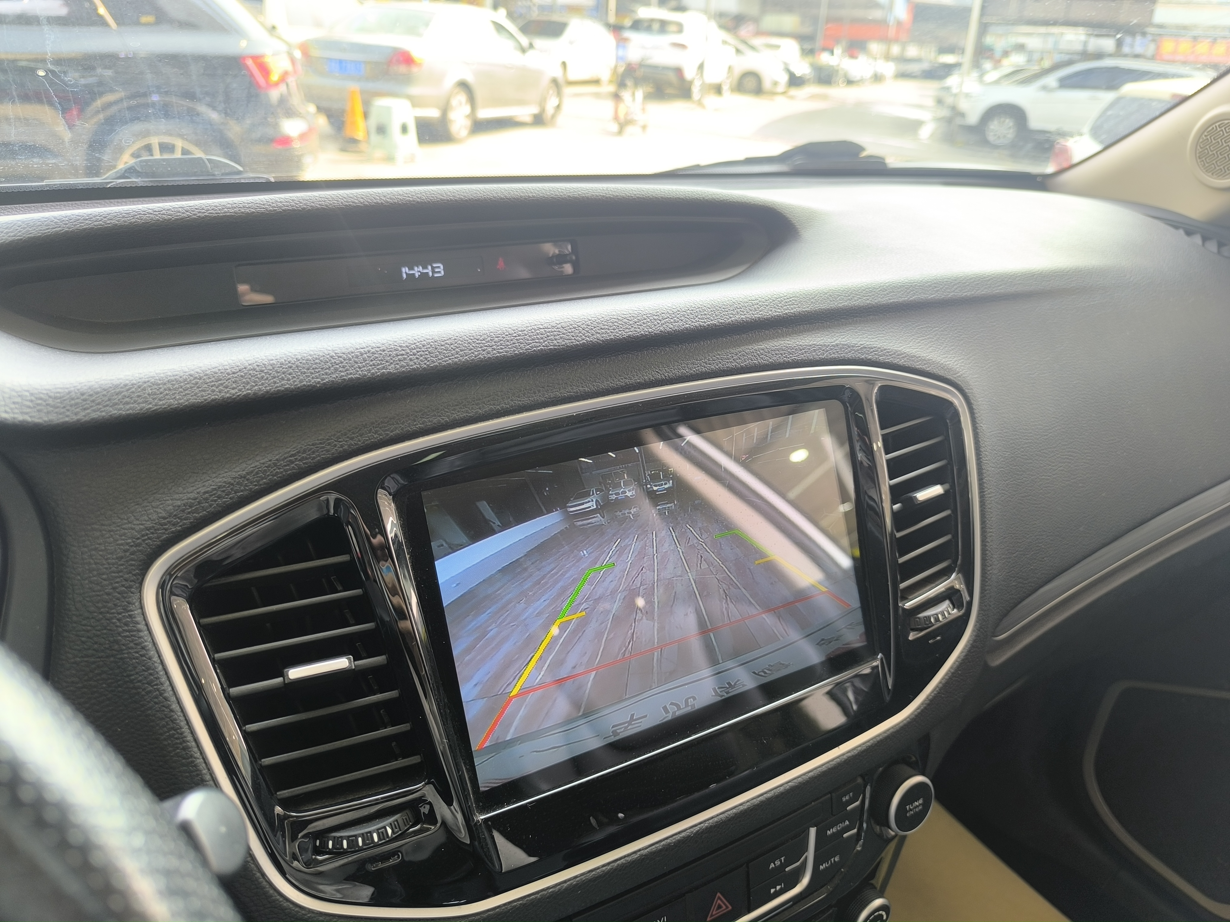 GEELY Vision X6 2017 car image #12