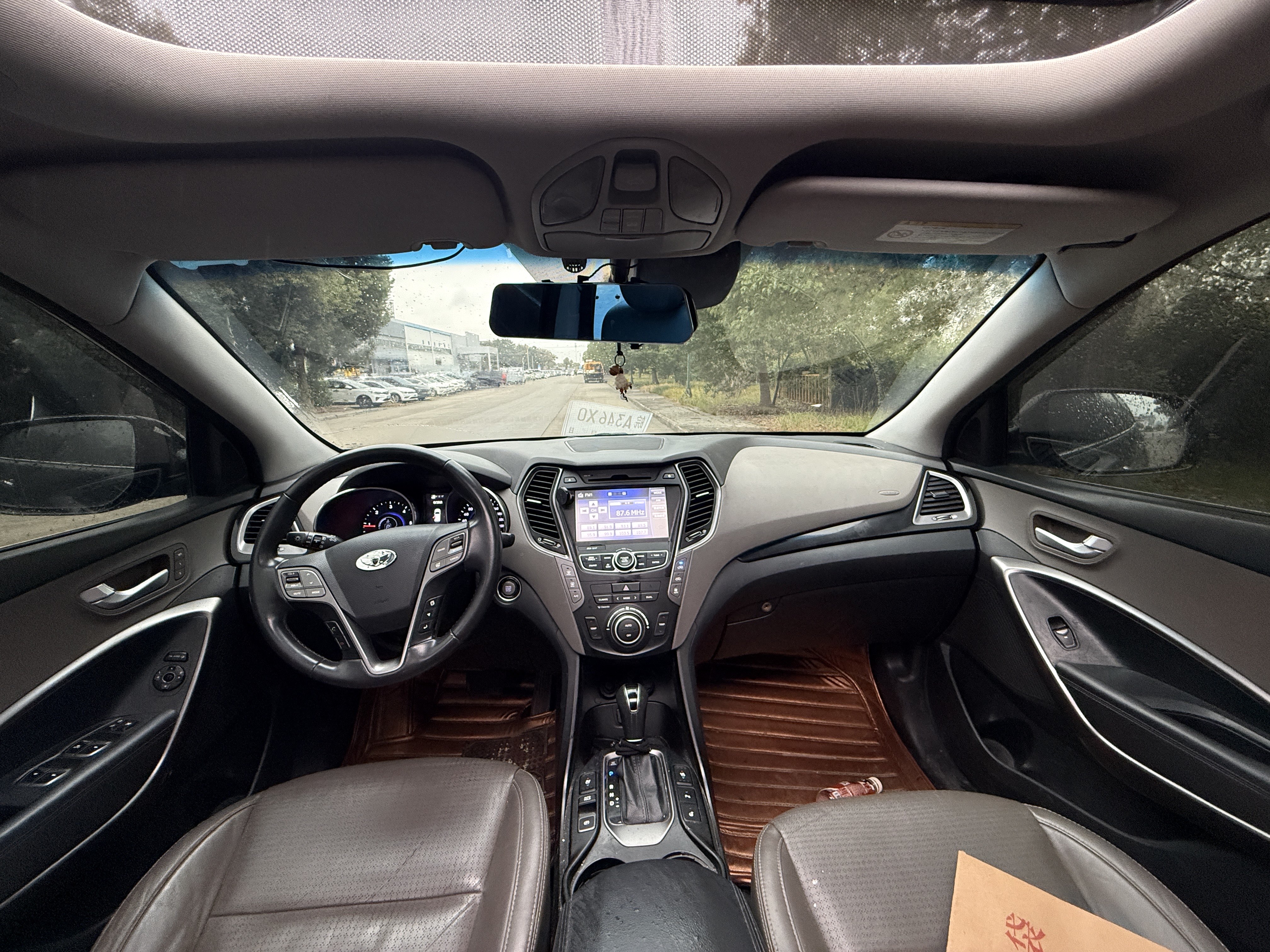 Hyundai Grand Santa Fe 2015 car image #12