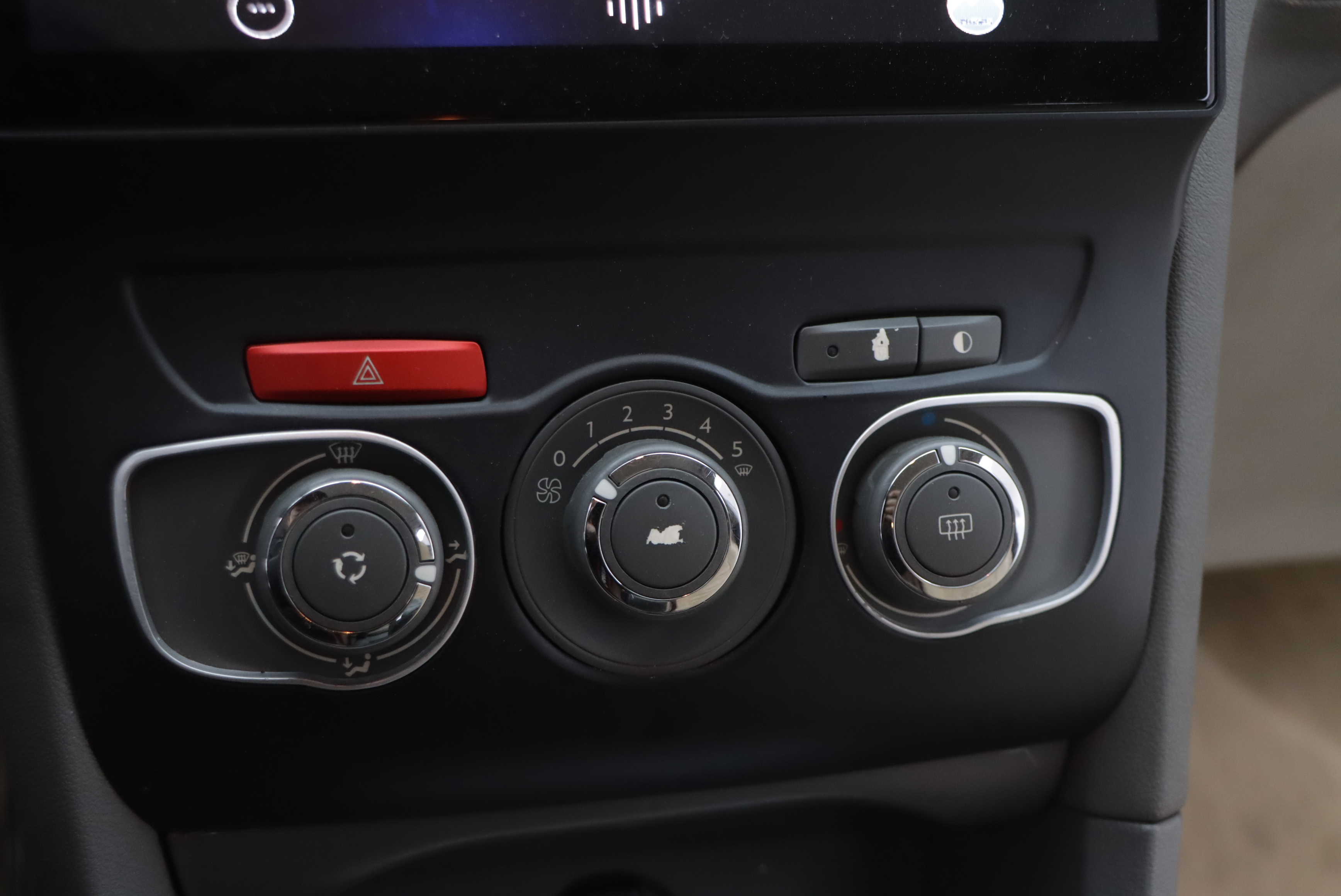 Citroen C4L 2016 صورة سيارة #12