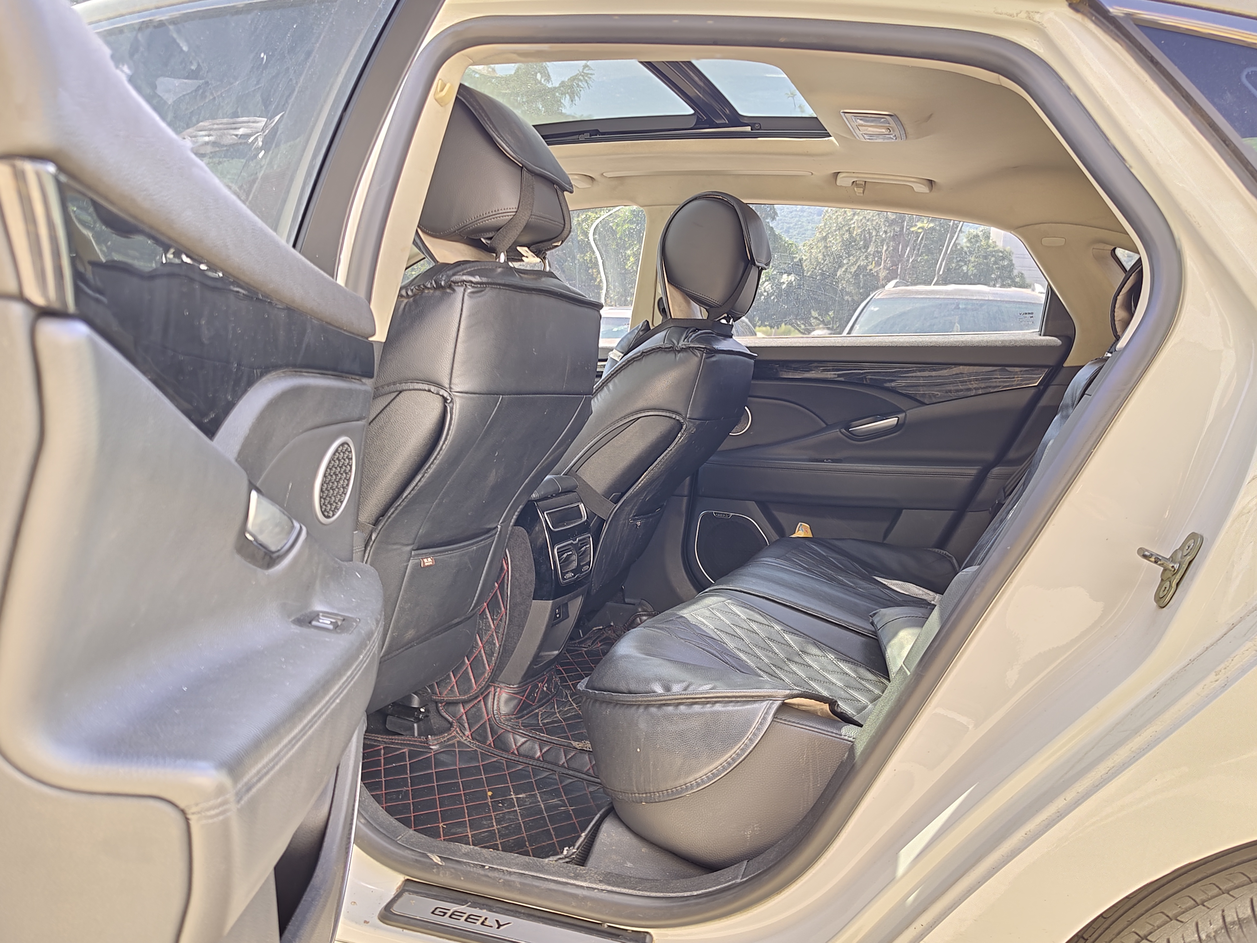 GEELY Ulion 2017 immagine di auto #12